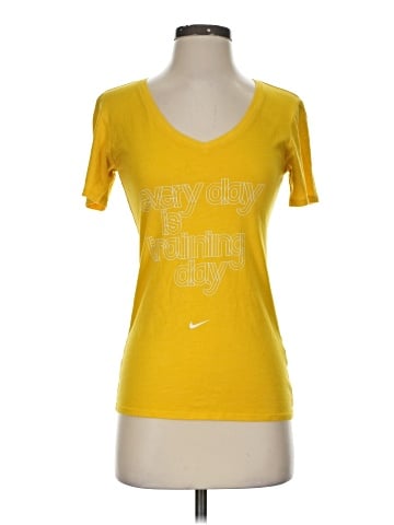 Nike Short Sleeve T-Shirt (view 1)