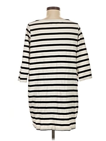The Nines by Hatch Poncho (view 2)