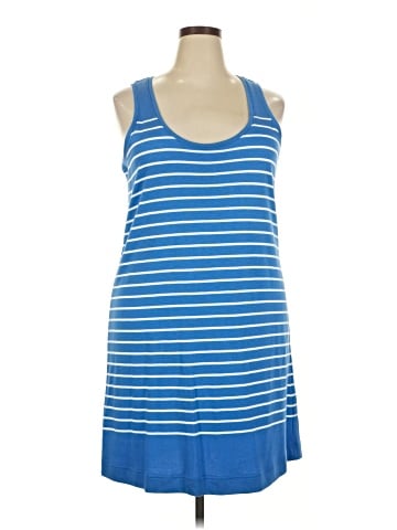 Vineyard Vines Casual Dress (view 1)