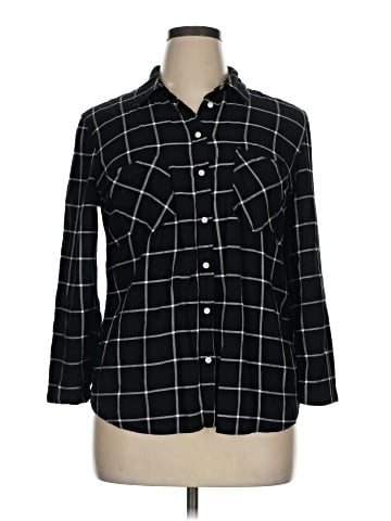 Merona 3/4 Sleeve Button-Down Shirt (view 1)