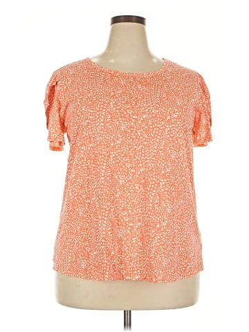 Maurices Short Sleeve T-Shirt (view 1)