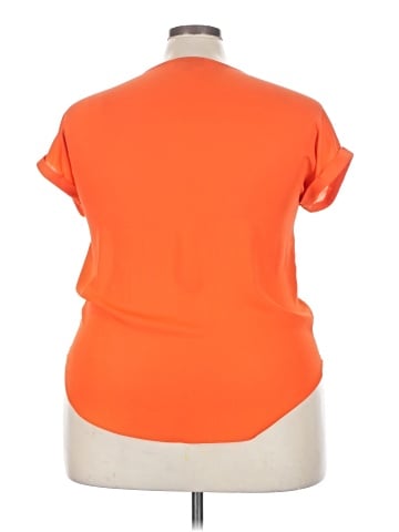 Bold Elements Short Sleeve Top (view 2)