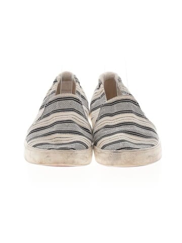 Roxy Flats (view 2)