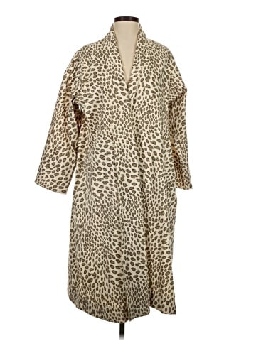 Buru Coat (view 1)