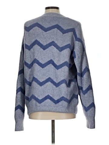 Fate Pullover Sweater (view 2)