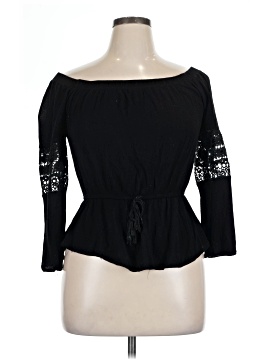 Coco & Shay 3/4 Sleeve Top