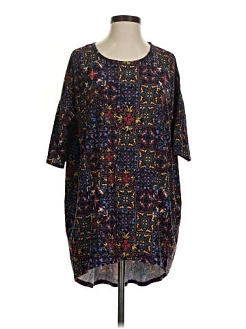 Lularoe 3/4 Sleeve T-Shirt (view 1)
