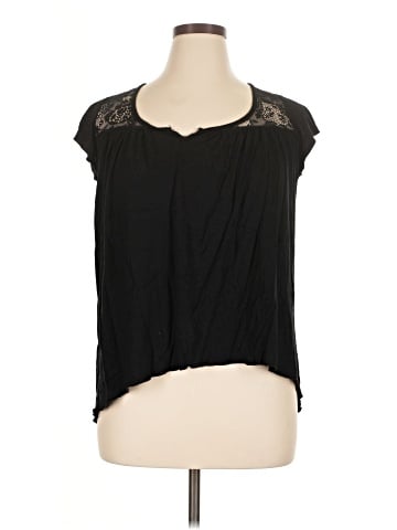 Kische Sleeveless T-Shirt (view 1)