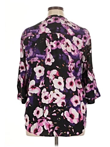 Beverly Drive 3/4 Sleeve Blouse (view 2)