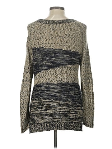 Romeo & Juliet Couture Pullover Sweater (view 2)