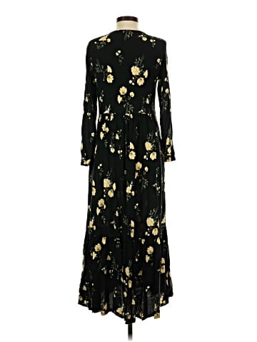 Old Navy Casual Dress (view 2)