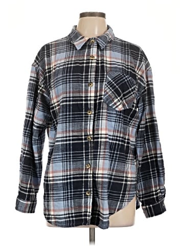 Maurices Long Sleeve Button-Down Shirt (view 1)