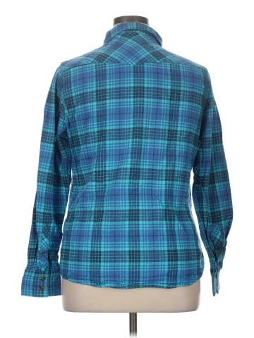 Field & Stream Long Sleeve Button-Down Shirt (view 2)