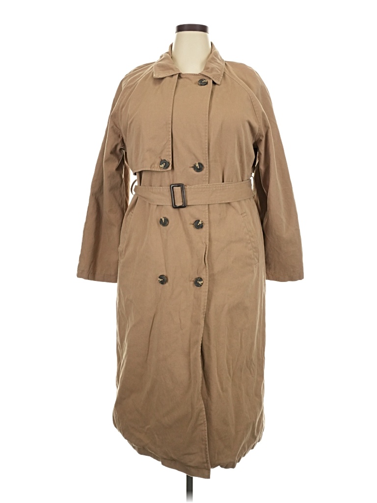Pre-owned Gb Trenchcoat In Tan