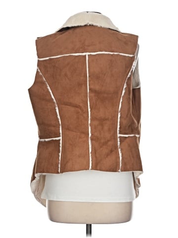 Nurture Faux Fur Vest (view 2)