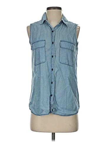 Who What Wear Sleeveless Button-Down Shirt (view 1)