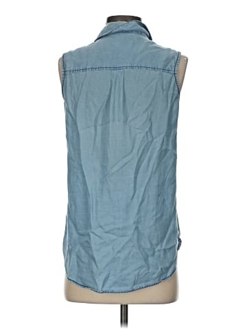 Who What Wear Sleeveless Button-Down Shirt (view 2)