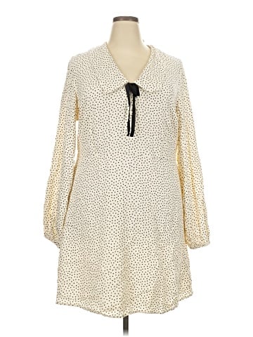 Old Navy Casual Dress (view 1)