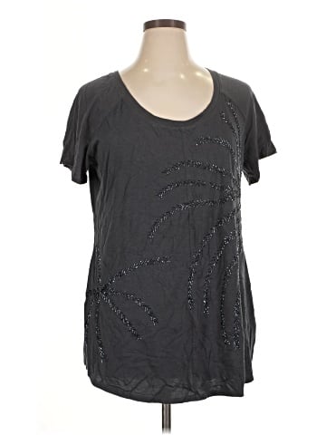 New York & Company Short Sleeve T-Shirt (view 1)