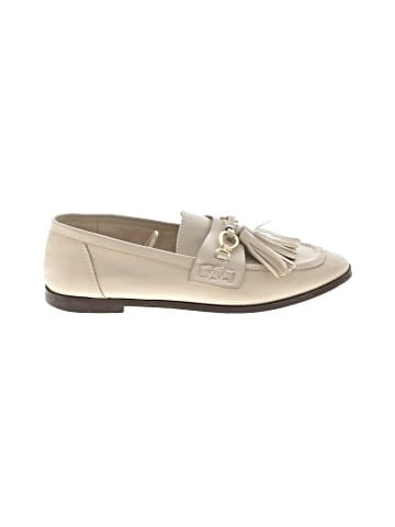 Zara Flats (view 1)