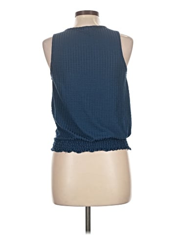 W5 Sleeveless Blouse (view 2)