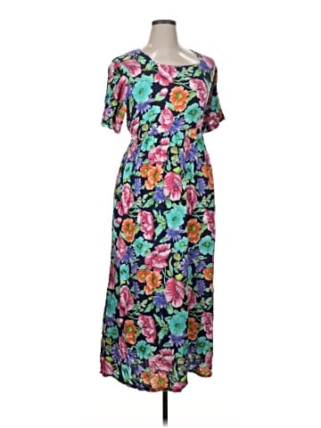 Diane von Furstenberg Casual Dress (view 1)