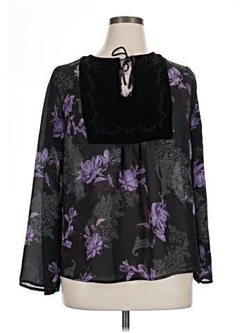 Venezia Jeans Clothing Co. Long Sleeve Blouse (view 1)