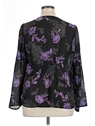 Venezia Jeans Clothing Co. Long Sleeve Blouse (view 2)