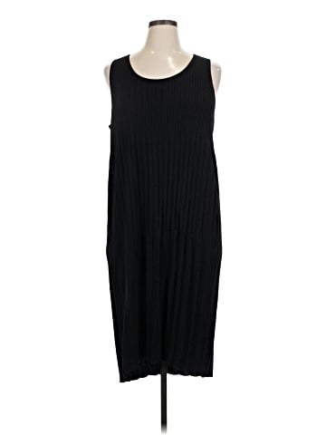 Marla Wynne Casual Dress (view 1)