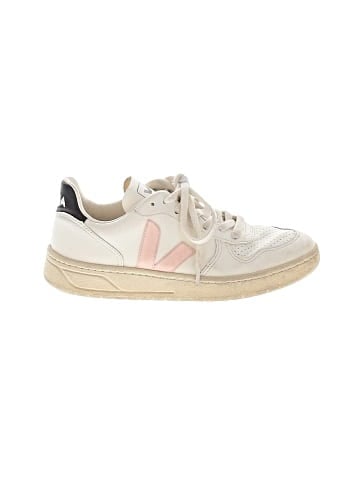 VEJA Sneakers (view 1)