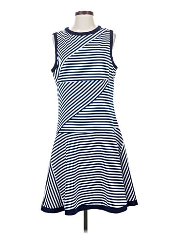 Julia Jordan Casual Dress (view 1)