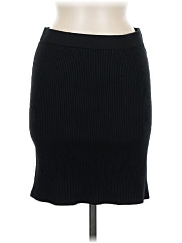 Old Navy Casual Skirt (view 1)