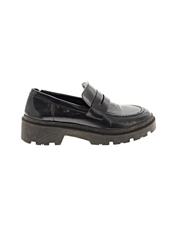 Zara Flats (view 1)