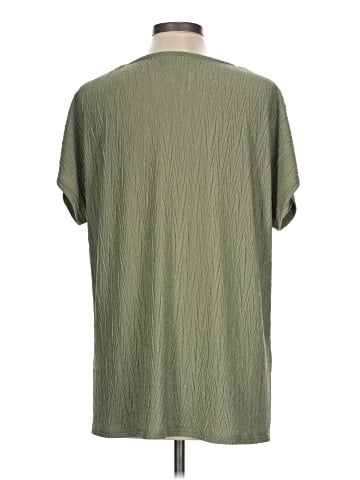runway ready Short Sleeve T-Shirt (view 2)