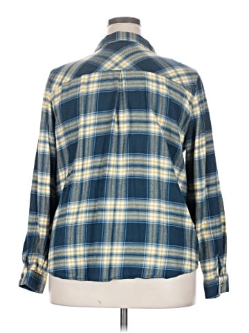 Maurices Long Sleeve Button-Down Shirt (view 2)