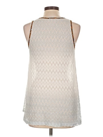 Hem & Thread Sleeveless Blouse (view 2)