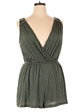 Universal Thread Romper