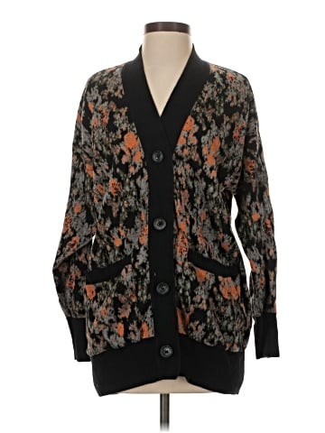 Hemant & Nandita Cardigan (view 1)