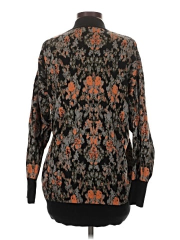 Hemant & Nandita Cardigan (view 2)