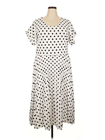 Elizabeth & Nichole Casual Dress (view 1)