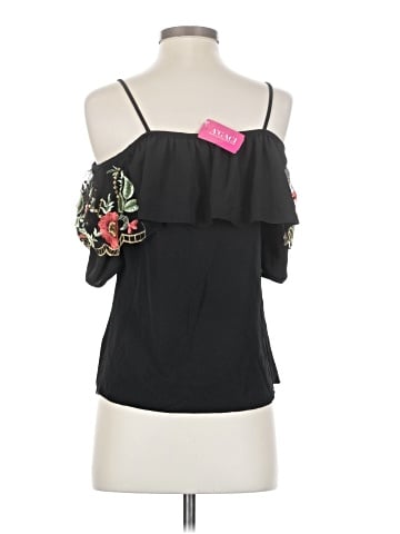 A'gaci Sleeveless Blouse (view 2)
