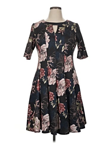 Roz & Ali Casual Dress (view 1)