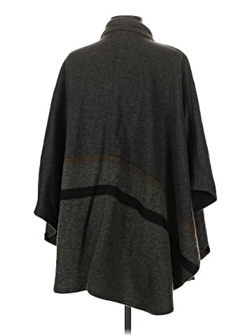 Hi-Line Poncho (view 2)