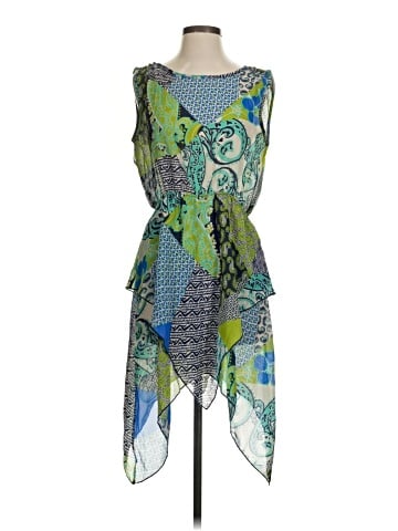 Romeo & Juliet Couture Sleeveless Top (view 1)