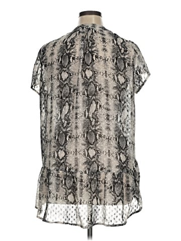 Everleigh Short Sleeve Blouse (view 2)