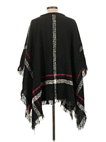 PASSPORTS Poncho (view 2)