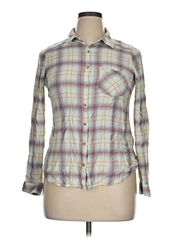 Maurices Long Sleeve Button-Down Shirt (view 1)