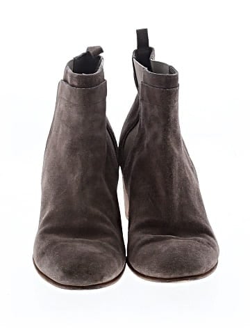 Vince. Ankle Boots (view 2)