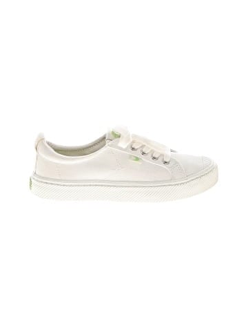 Cariuma Sneakers (view 1)