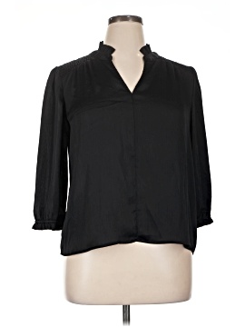Elizabeth And James 3/4 Sleeve Blouse